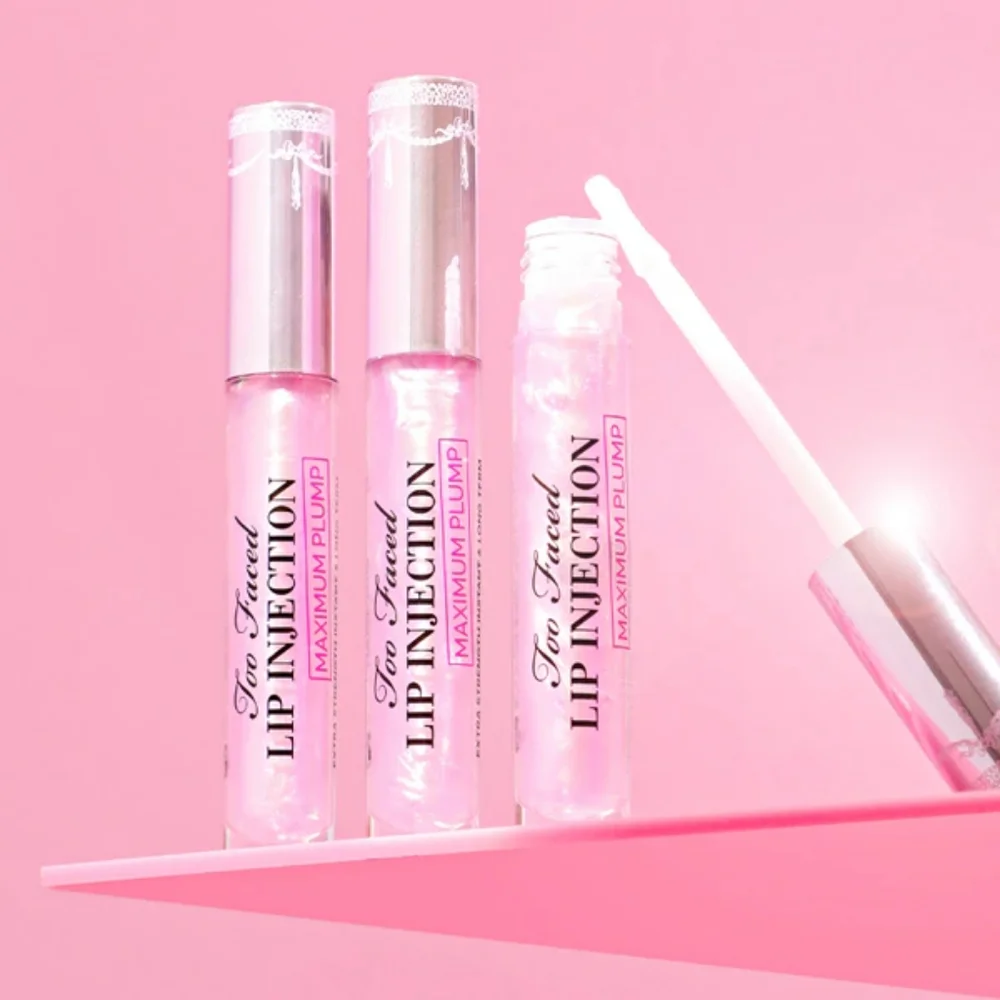 TOO FACED- Lip Injection Maximum Plump Extra Strength Lip Plumper Gloss